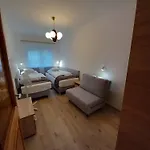 Apartment Fausztland *