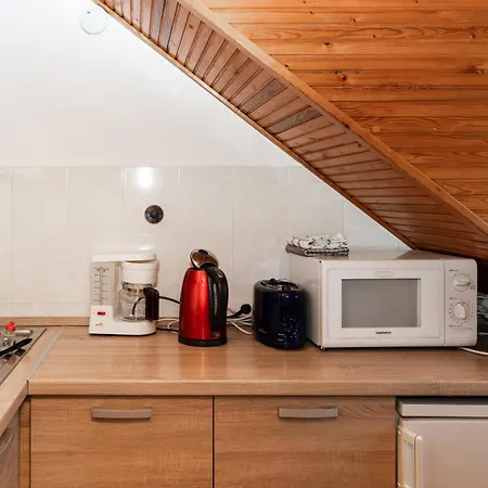 Fausztland Apartment Zamardi