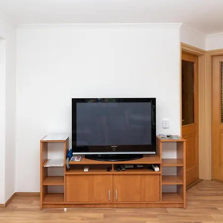 Fausztland Apartment Zamardi