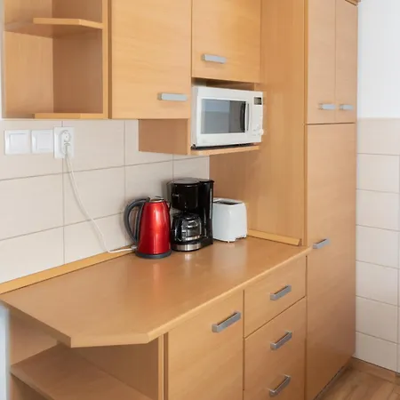 Fausztland * Замарди