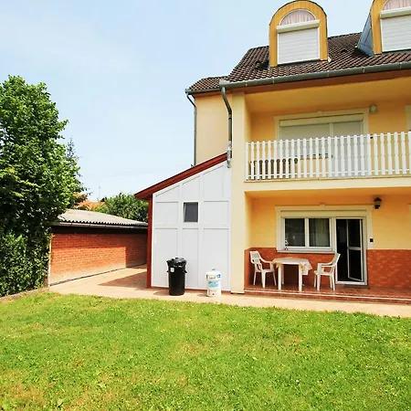 Apartment Fausztland