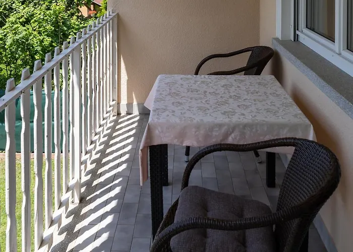 Fausztland アパート