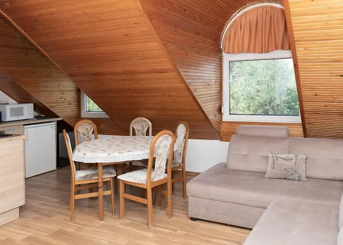 Fausztland アパート *